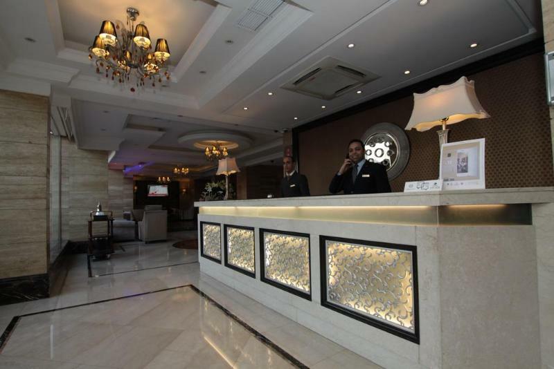 Boudl Hotel Suites Fahahil Kuwait City Eksteriør billede